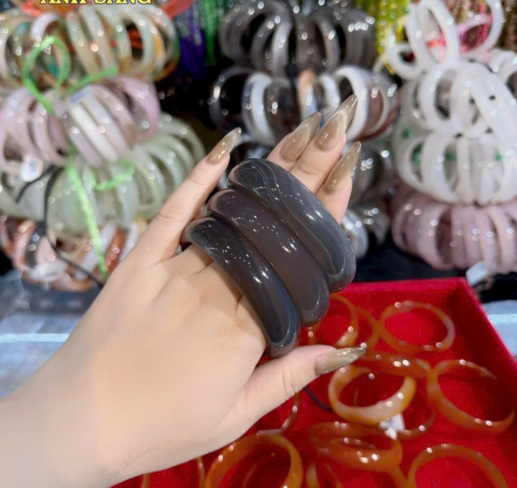 VÒNG ĐÁ MẮT MÈO PHONG THỦY 004